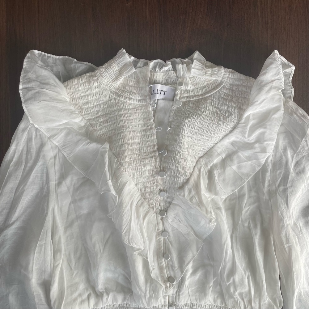 Elliatt Hama set in white size L bloused sleeves with elastic cuffs & waistband. - Picture 5 of 8
